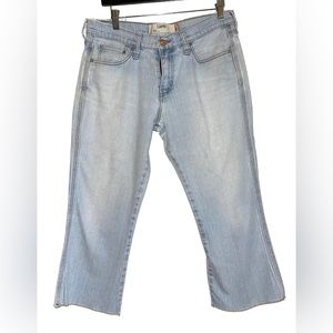 Women’s Levi’s 515 Capri Distressed Light Wash Jeans Size 8